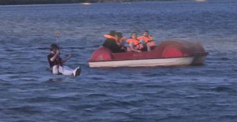 Bilecik'te ziplinede mahsur kalan vatandaşı deniz bisikletiyle kurtardılar