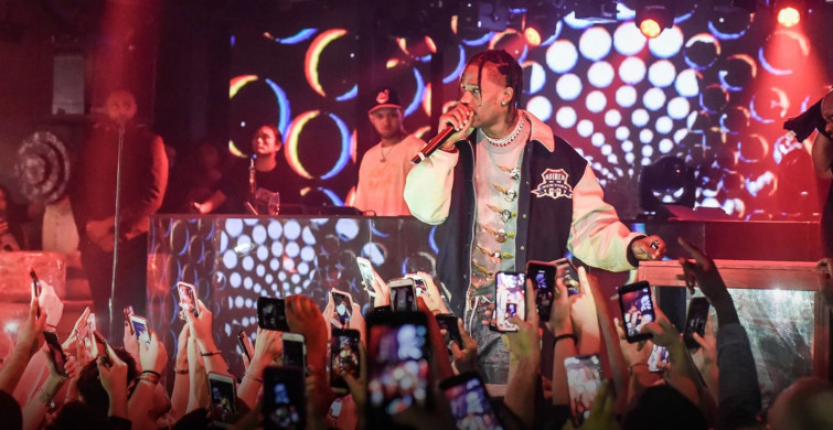 Biletler Tükenmişti, Travis Scott: "Biraz Daha Yer Açın."