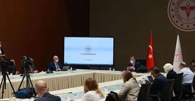 Bilim Kurulu Toplantısı 'Aşı' Gündemiyle Toplanıyor