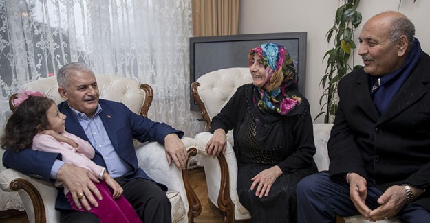Binali Yıldırım İstanbul'da Ziyaretlerde Bulundu