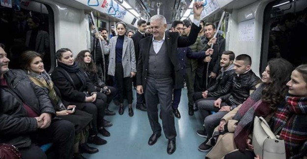 Binali Yıldırım Marmaray ile Yolculuk Yaptı 