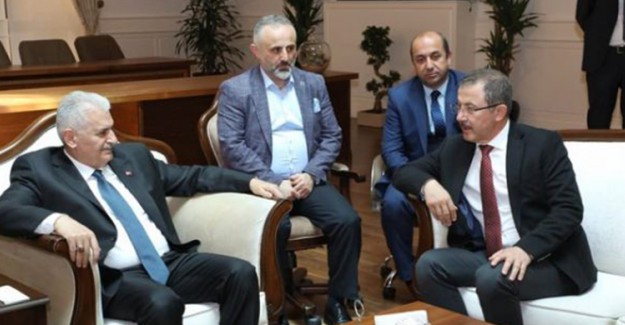 Binali Yıldırım'dan Eyüpsultan Belediyesi'ne Ziyaret