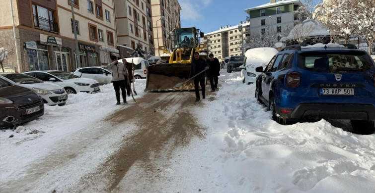 Bingöl, Şırnak ve Elazığ'da Yerleşim Yolları Kapatıldı