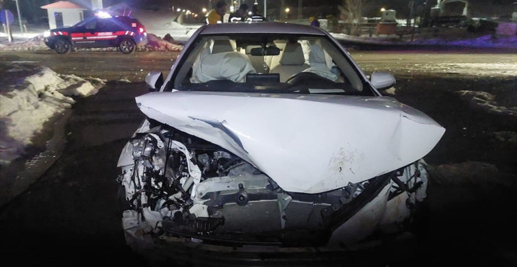 Bingöl'de Domuz Sürüsüne Çarpan Araçta Üç Kişi Yaralandı