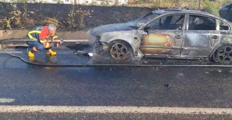 Bingöl'de seyir halindeki otomobil yangınında araç kullanılamaz hale geldi
