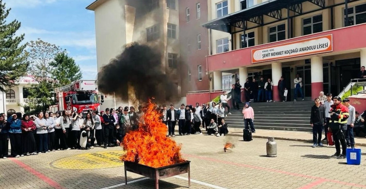 Bingöl'de Yangın ve Tahliye Eğitimi