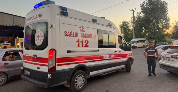Birecik’te bıçaklı kavga: 1 yaralı