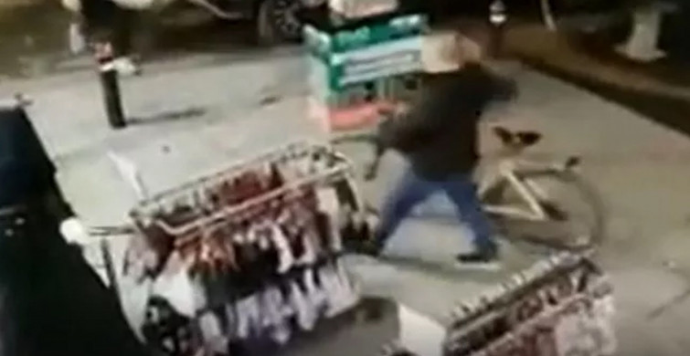 Bisikletiyle Dolaşarak Çocukları Taciz Etmişti! Mide Bulandıran Olayın Detayları Ortaya Çıktı