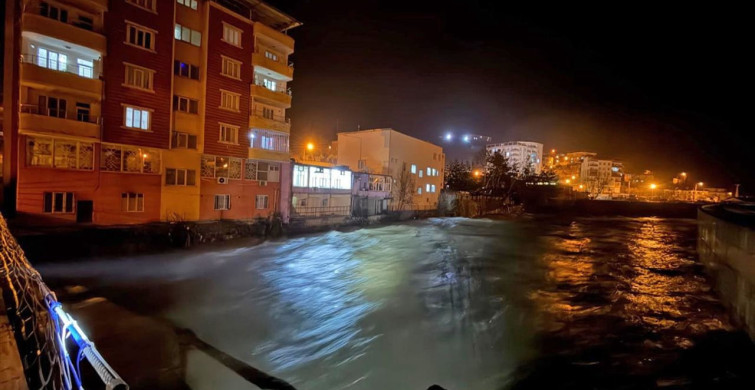 Bitlis Çayı'nda Su Seviyesi Yükseliyor: Siirt Valiliği'nden Tedbir Açıklaması