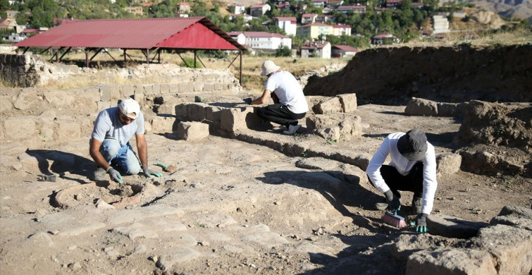 Bitlis Kalesi'nde Tarihi Anahtar Bulundu