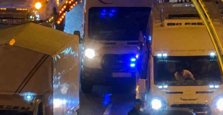Bitlis spor kutlamalarında ambulansa yol açan vatandaş takdir topladı