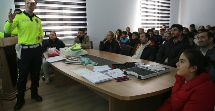 Bitlis'te 8 Bin 775 Öğrenciye Trafik Eğitimi Verildi