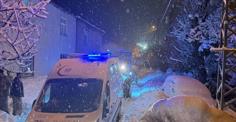 Bitlis'te Karla Kapanan Köyde Sağlık Çalışmaları