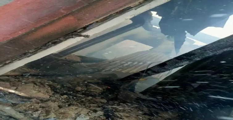 Bitlis'te korku dolu anlar: Yıldırım düşen ev alev alev yanarak kül oldu!