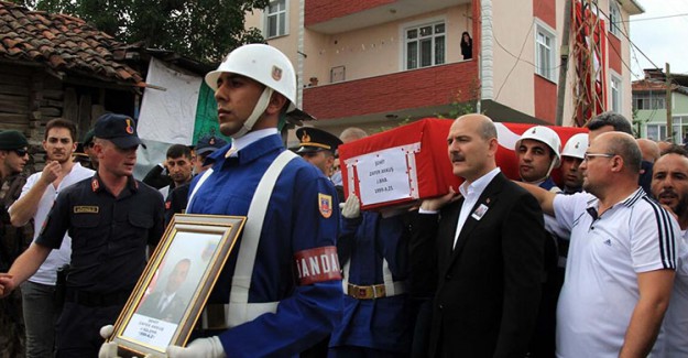Bitlis'te Şehit Düşen Binbaşı Zafer Akkuş Son Yolculuğuna Uğurlandı