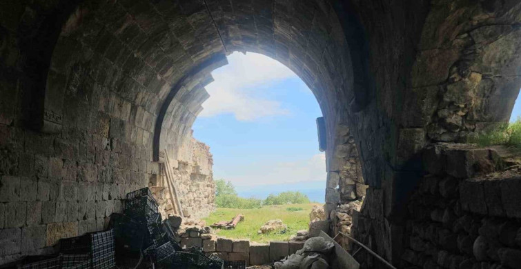 Bitlis’te Tarihi Lale Paşa Hanı Yeniden Hayata Döndürülmeyi Bekliyor
