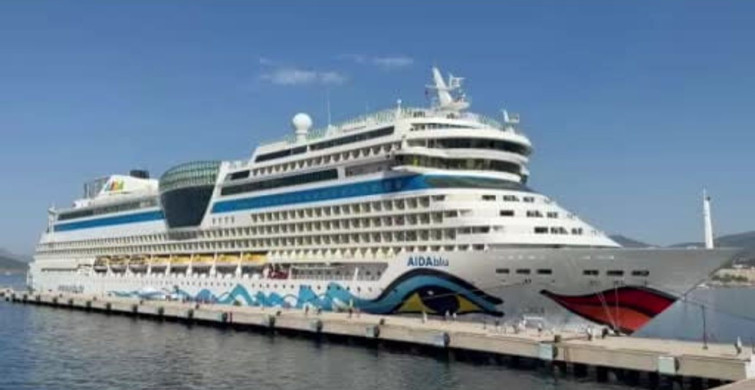 Bodrum'a 2,377 Turist Taşıyan Aidablue Kruvaziyeri