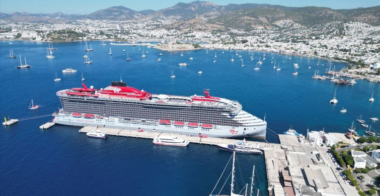 Bodrum'a 2.521 Yolcu Taşıyan 'Resilient Lady' Kruvaziyeri Ziyaret Gerçekleştirdi