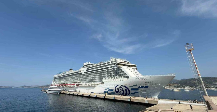 Bodrum’a Gelen Aroya Kruvaziyeri 2 Bin 059 Yolcu Taşıdı