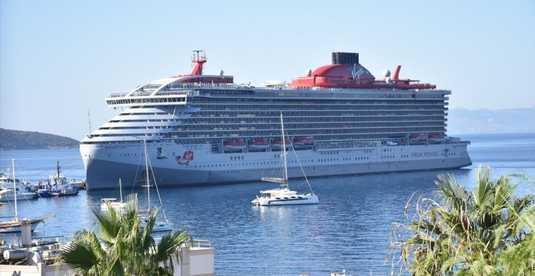 Bodrum'a İki Yeni Kruvaziyer Gemisi ile Gelen 2,611 Yolcu