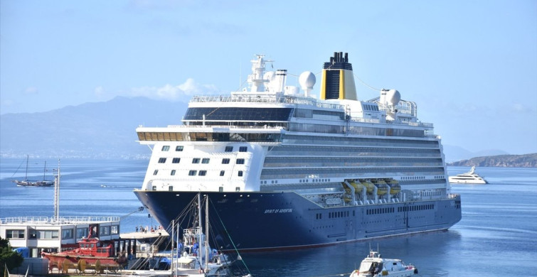 Bodrum'a Spirit of Adventure Kruvaziyeri Geldi Bodrum'a Spirit of Adventure Kruvaziyeri Geldi