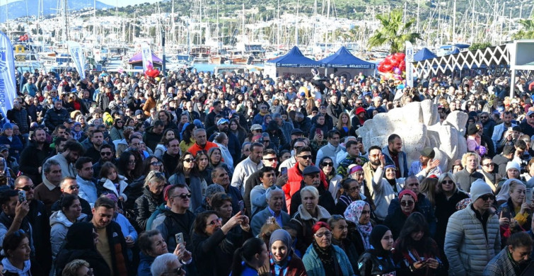 Bodrum'da 10. Hamsi Festivali Coşkuyla Gerçekleştirildi