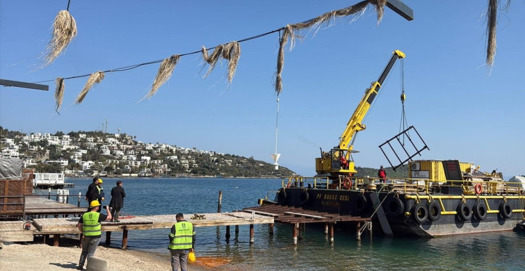Bodrum'da Kaçak İskele Yıkım Çalışmaları Başladı
