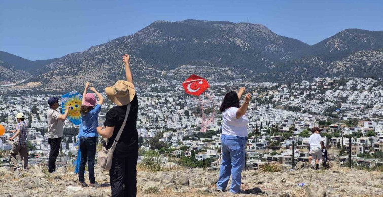 Bodrum'da Renkli Uçurtma Festivali Yoğun Katılımla Gerçekleştirildi