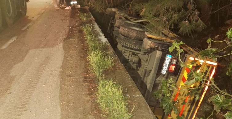 Bodrum'da Vinç ve Otomobil Çarpıştı: Sürücü Yaralandı