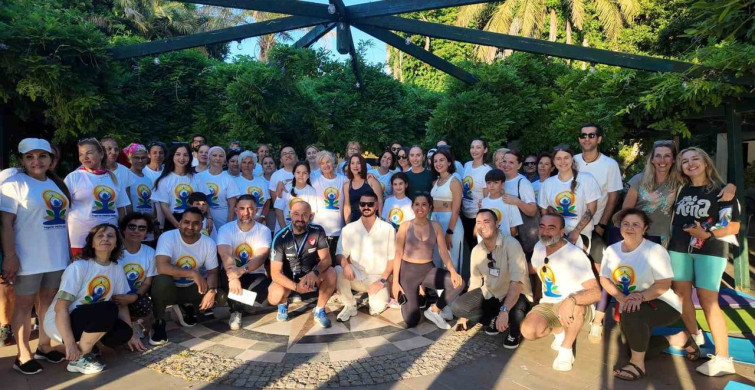 Bodrum'daki 12. uluslararası yoga günü etkinliği ilgi gördü