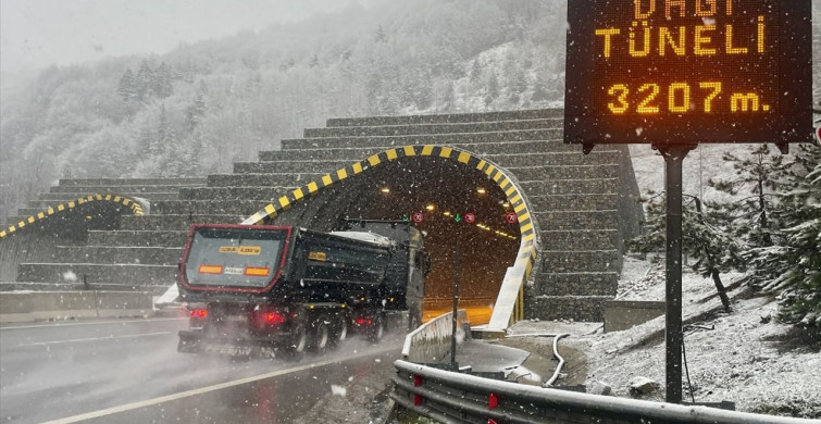 Bolu Dağı'nda Kar Etkisi Sürüyor