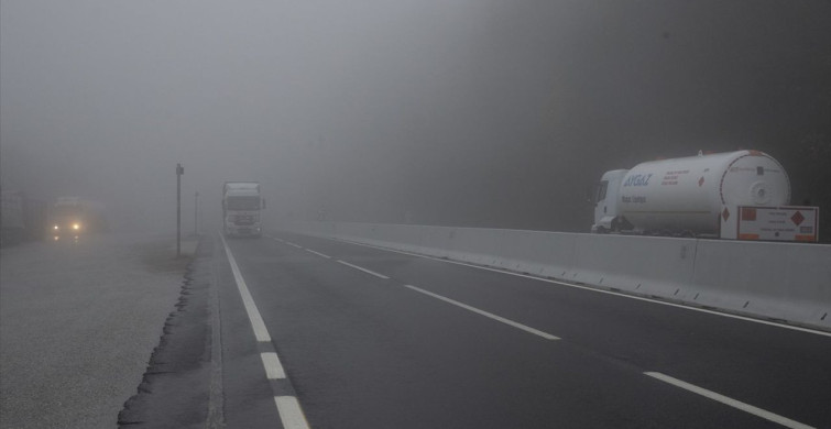 Bolu Dağı'nda Sağanak ve Sis Ulaşımı Etkiliyor