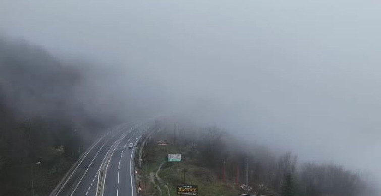 Bolu Dağı'nda Sis ve Sağanak Yağış Etkili
