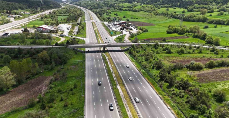 Bolu Geçişinde Bayram Trafiği Akıcı