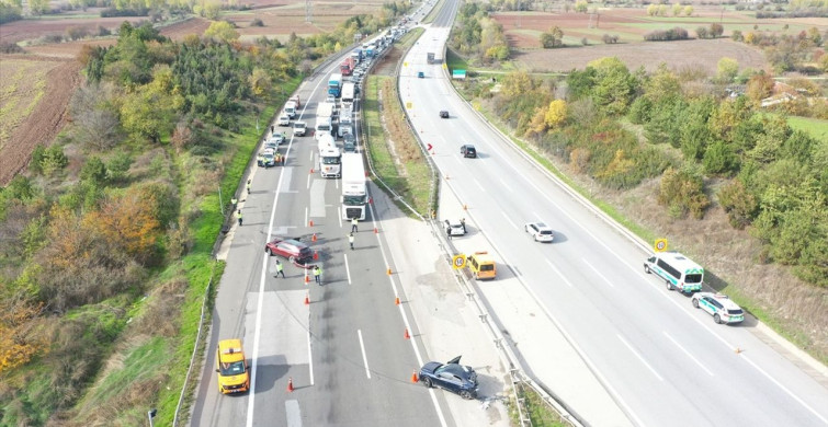 Bolu'da Feci Kaza: 1 Çocuk Hayatını Kaybetti, 4 Yaralı