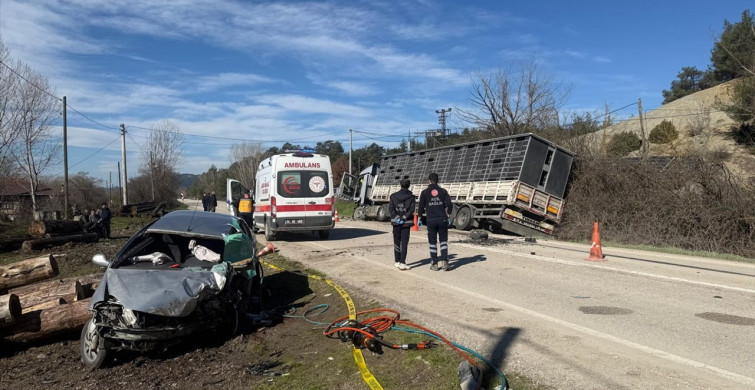 Bolu'da Feci Kaza: Otomobil Sürücüsü Hayatını Kaybetti