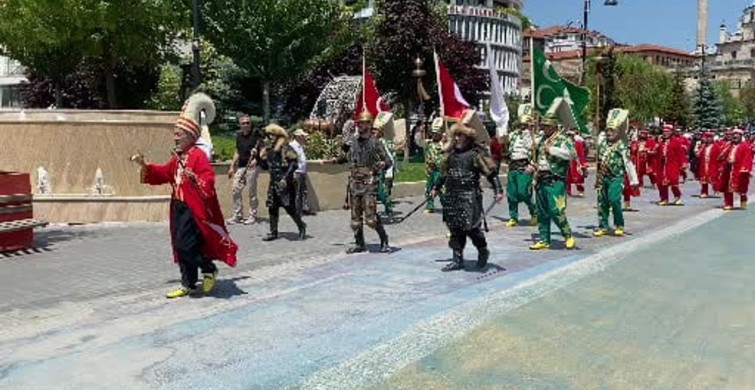 Bolu’da ihtiyaç sahibi aileler için düzenlenen sünnet şöleni