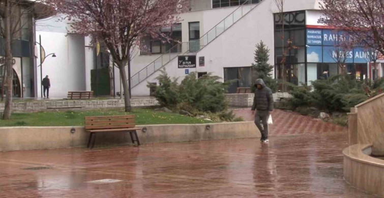 Bolu'da Sağanak Yağışlar Hayatı Olumsuz Etkiledi