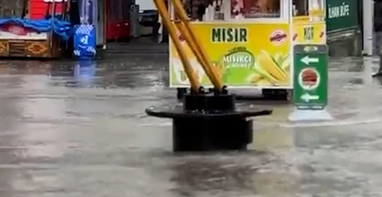 Bolu'da Şiddetli Yağış ve Dolu Sonrası Sular Yükseldi