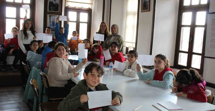 Bor Halk Kütüphanesi’nde 56 öğretmen adayından 19 farklı etkinlik