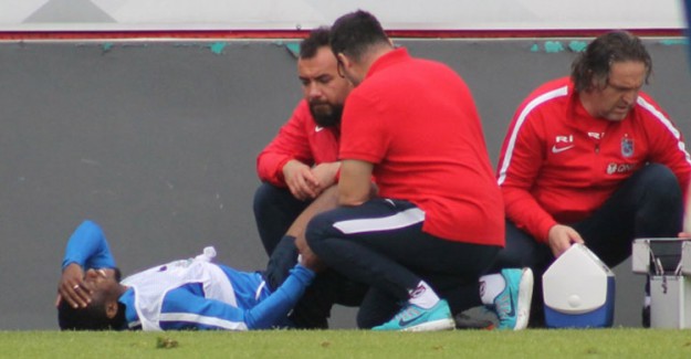 Bordo Mavili Ekipte Korkutan Sakatlık!