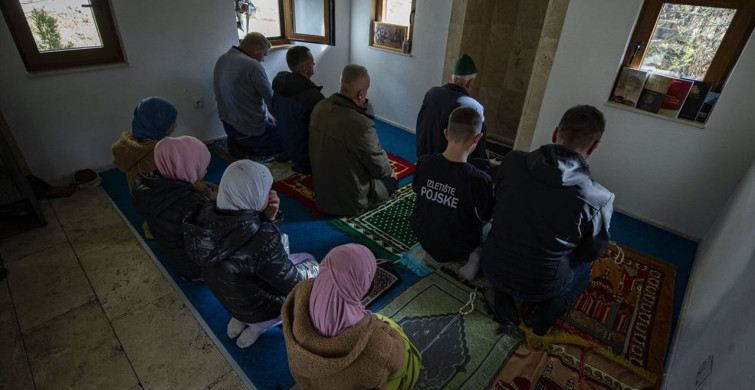 Bosna Hersek'in En Küçük Camisi: Pojske'deki İbadet Noktası