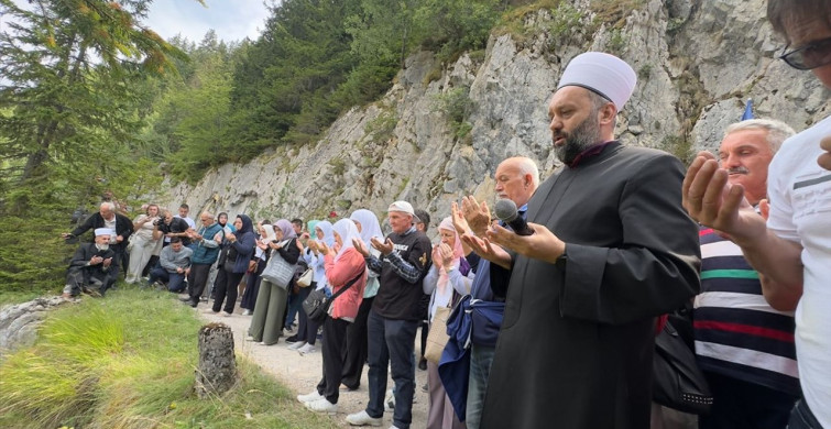 Bosna Hersek'te 33 Yıldır Unutulmayan Bir Katliam