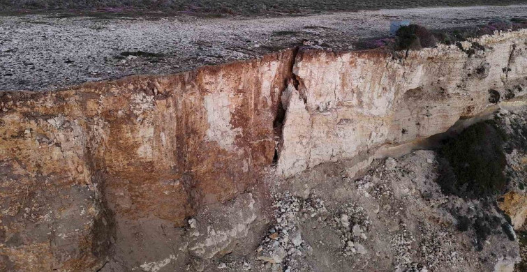 Bozcaada'da Polente Burnu'nda Çökmeler Yaşandı