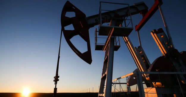 Brent Petrolün Varili 2002 Yılından Bu Yana En Düşük Seviyesinde