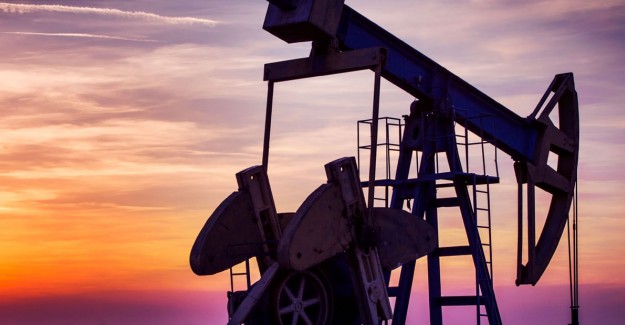 Brent Petrolün Varili 33,62 Dolar