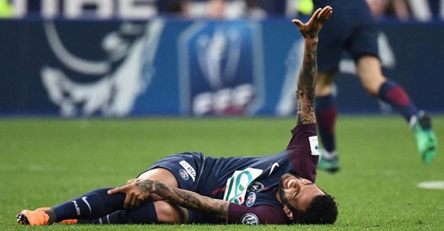 Brezilya’da Dani Alves Şoku!