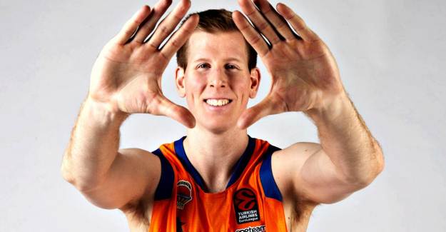 Brock Motum Galatasaray'da