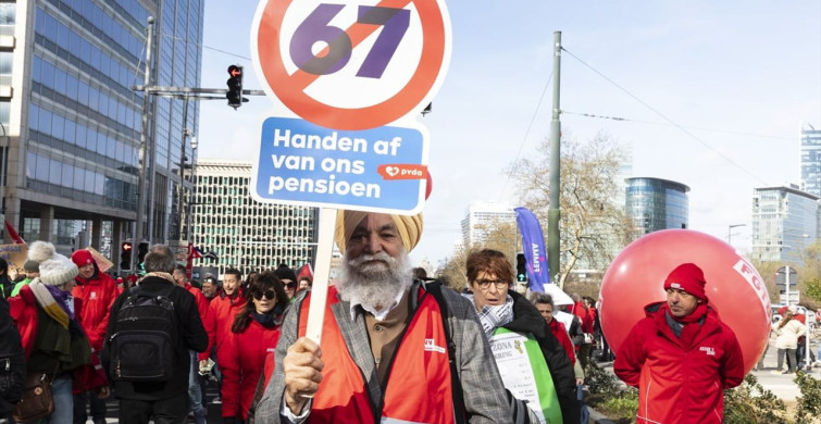 Brüksel'de Ulusal Gösteri: 80 Bin Kişi Katıldı