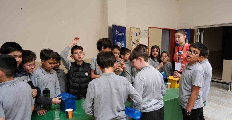 BŞEÜ'de Geri Dönüşüm ile Sanatın Buluşması
